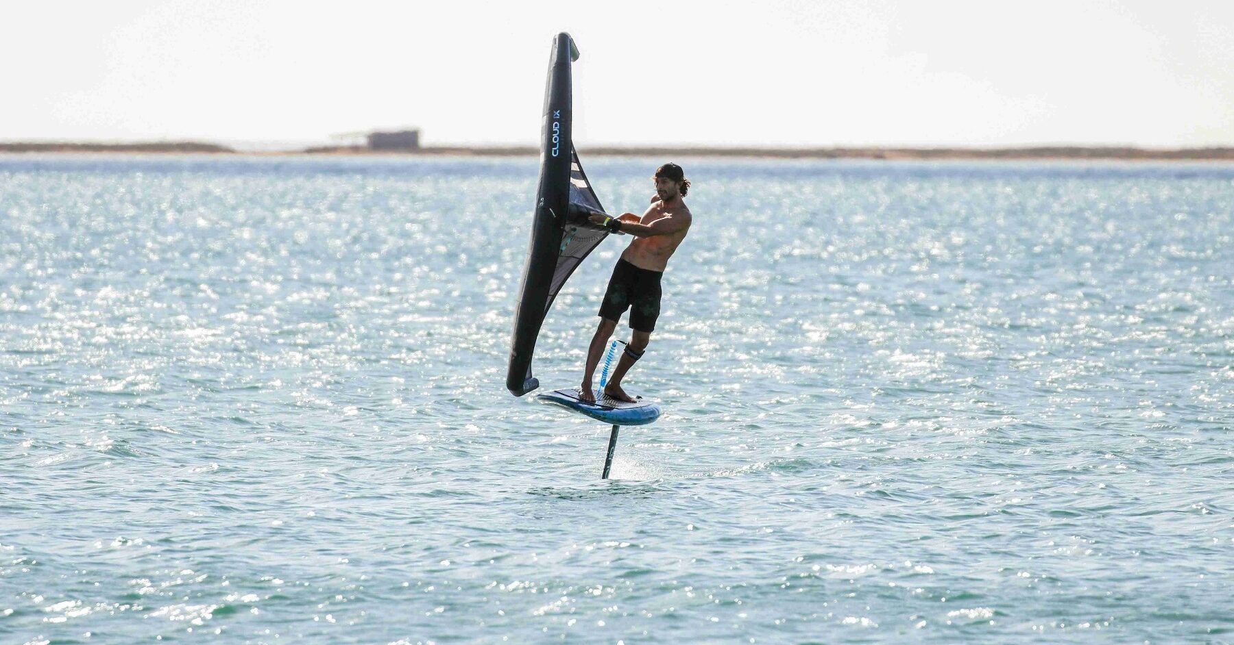 foil surfing